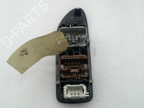 Left front window switch RENAULT LAGUNA II Grandtour (KG0/1_) 2.2 dCi (KG0F) | BP20945077I27 