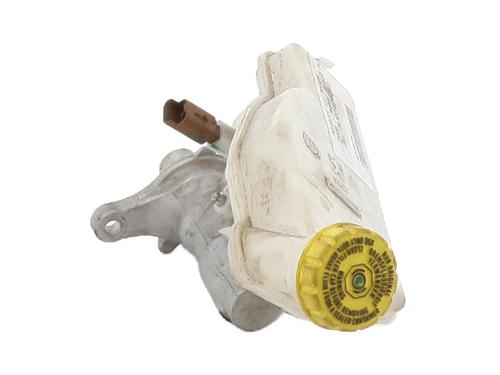 Used Brake master cylinder Brake master cylinder PEUGEOT 2008 I (CU_) 1.2 THP 130 / PureTech 130 (130 hp) 23790521 23790521