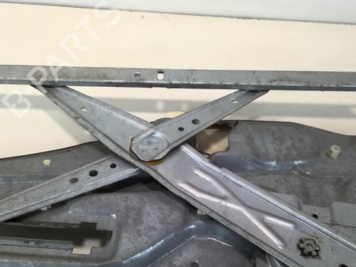 Used Front right window mechanism Front right window mechanism 20944360 20944360