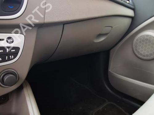 Handskerum RENAULT MEGANE III Hatchback (BZ0/1_, B3_) 1.5 dCi (BZ09, BZ0D, BZ1W, BZ29, BZ14) (110 hp) 20951375