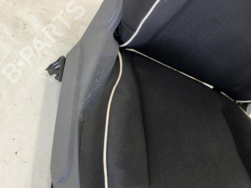 Right front seat FIAT 500 (312_) 1.2 (312AXA1A) | BP20961949C16 