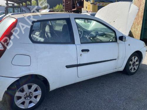 Venstre forlygte FIAT PUNTO (188_) 1.3 JTD 16V | BP22025588C28 