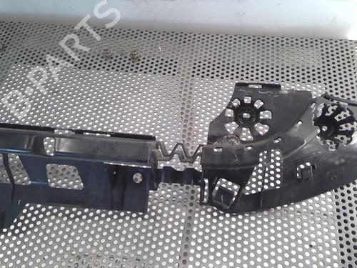 Used Rear bumper bracket Rear bumper bracket BMW 1 (F21) 120 d xDrive (200 hp) 20964106 20964106