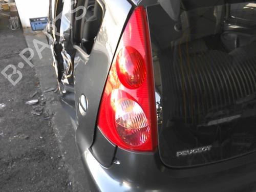 Used Left taillight Left taillight PEUGEOT 107 (PM_, PN_) 1.0 (68 hp) 20945786 20945786