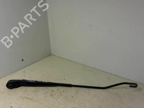 Used Front windshield wiper arm RENAULT MEGANE I Coach (DA0/1_) 1.9 dCi (DA05, DA1F) (102 hp) 20949332
