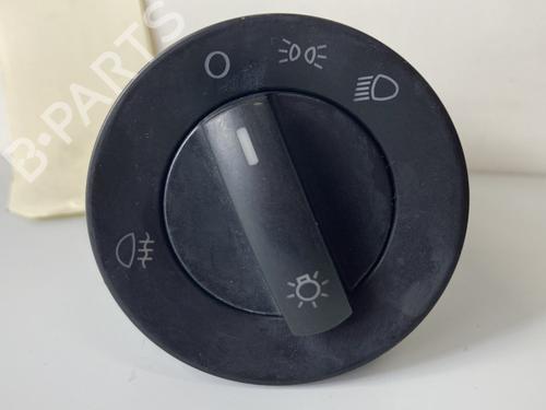 Used Headlight switch Headlight switch VW POLO IV (9N_, 9A_) 1.4 TDI (80 hp) 22027940 22027940