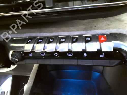 Used Climate control Climate control PEUGEOT 5008 II (MC_, MJ_, MR_, M4_) 1.2 THP (MRHNYH, MRHNYW, MRHNSJ, MRHNSU, MRHNSM) (131 hp) 33969160 33969160