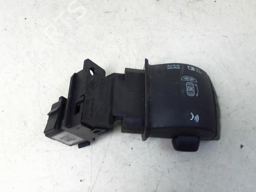 Used Switch Switch RENAULT SCÉNIC III (JZ0/1_) 1.9 dCi (JZ0J, JZ1J, JZ1K, JZ1S) (131 hp) 20950699 20950699