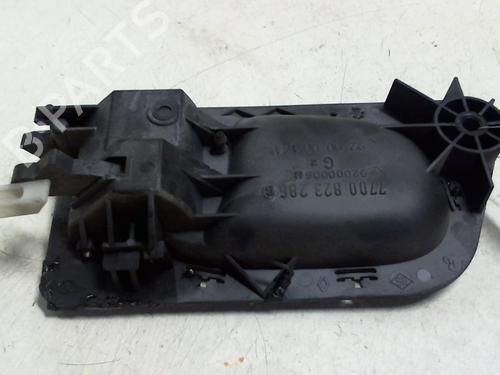Used Front left interior door handle Front left interior door handle 20972089 20972089