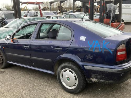 Rear right door window SKODA OCTAVIA I (1U2) 1.6 | BP20940844C21 