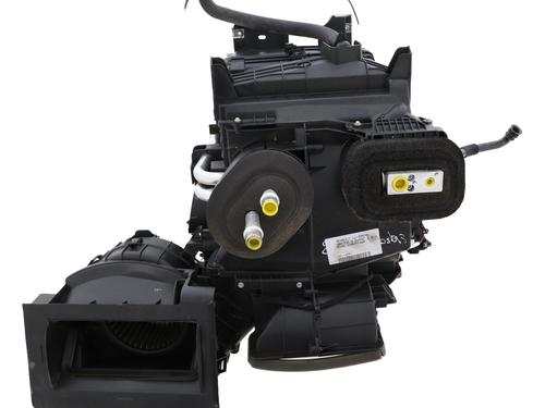 Used Heater matrix box Heater matrix box RENAULT MASTER III Van (FV) 2.3 dCi 135 FWD (FV0N, FV08, FV06, FV00, FV1S) (136 hp) 33302486 33302486