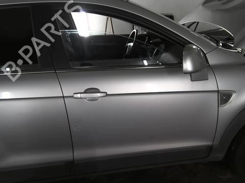 Used Right front door CHEVROLET CAPTIVA (C100, C140) 2.0 D 4WD (150 hp) 23790779