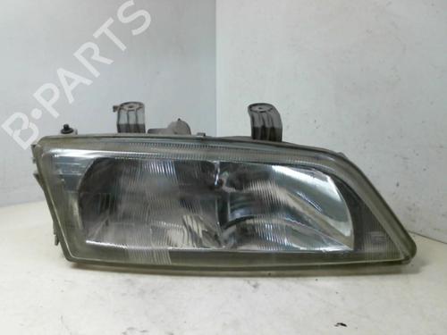 Used Right headlight NISSAN PRIMERA Hatchback (P11) 2.0 TD (90 hp) 20972422