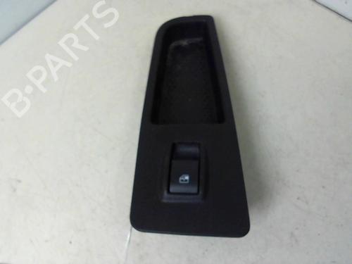 Used Right front window switch Right front window switch FIAT GRANDE PUNTO (199_) 1.2 (65 hp) 20939716 20939716