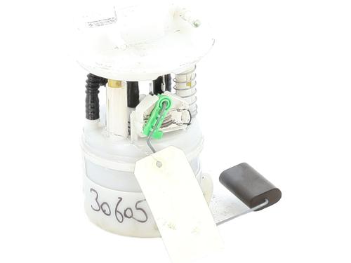 Used Fuel pump DACIA LOGAN MCV II TCe 90 (K8M1, K8MA, K8AC) (90 hp) 30592238