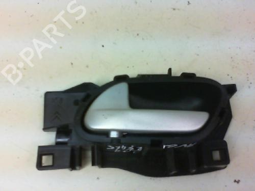 Used Front right interior door handle Front right interior door handle 20966341 20966341