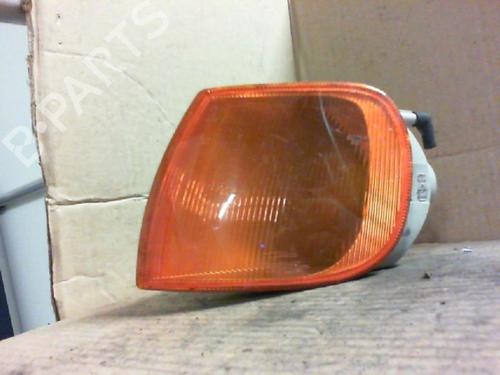 Used Left front indicator VW POLO III (6N1) 64 1.9 D (64 hp) 20949757