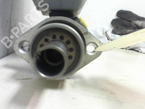 Brake master cylinder RENAULT ESPACE III (JE0_) 2.2 dCi (JE0K) | BP25267767M77 