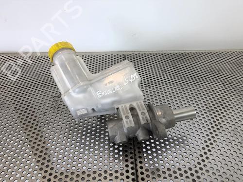 Used Brake master cylinder FIAT BRAVO II (198_) 1.6 D Multijet (198AXH1B) (105 hp) 20947189
