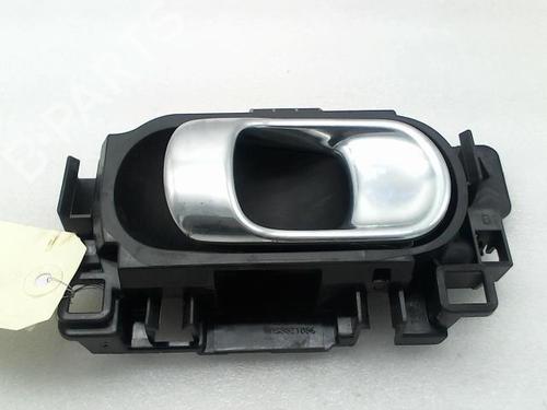 Used Front right interior door handle Front right interior door handle CITROËN C3 III (SX) 1.2 PureTech 82 (83 hp) 20944544 20944544