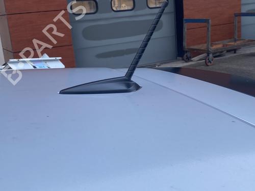 Used Antenna/Base OPEL CORSA F (P2JO) 1.2 (68) (75 hp) 30750732