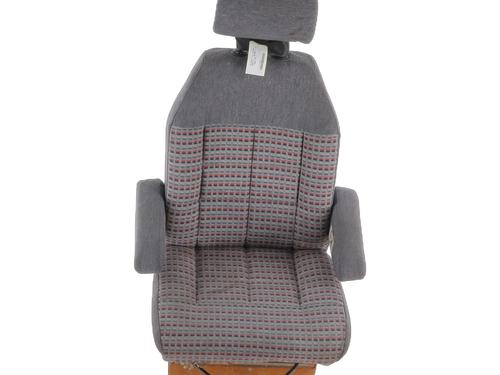 Used Right front seat RENAULT TRAFIC Van (T_, P_, V_) 2.1 D (58 hp) 31610338