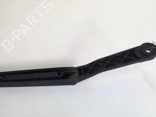 Used Front windshield wiper arm NISSAN ALMERA TINO (V10) 2.2 dCi (115 hp) 20943970