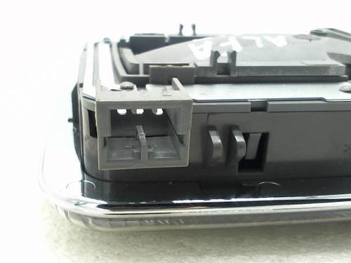 Used Interior roof light Interior roof light ALFA ROMEO 147 (937_) 1.9 JTDM 8V (937.AXD1A, 937.AXU1A, 937.BXU1A) (120 hp) 20968136 20968136