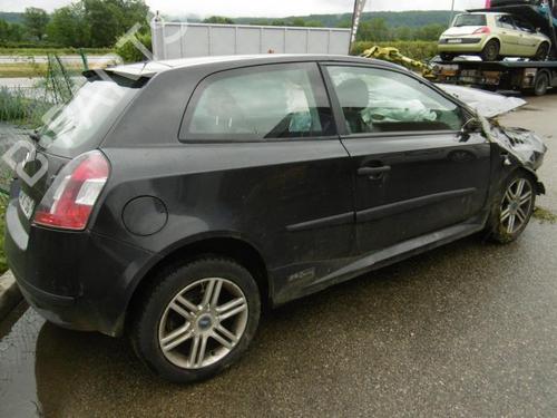 Used Parts FIAT STILO (192_)  1.9 D Multijet  2051977