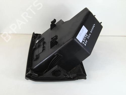 Used Glove box Glove box RENAULT MEGANE II (BM0/1_, CM0/1_) 1.5 dCi (BM1E, CM1E) (106 hp) 20967938 20967938