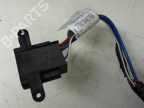 Used Heater resistor Heater resistor RENAULT LAGUNA II Grandtour (KG0/1_) 1.9 dCi (107 hp) 20940072 20940072