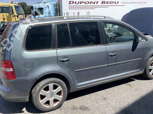 Right headlight VW TOURAN (1T1, 1T2) 2.0 TDI | BP29324103C29 