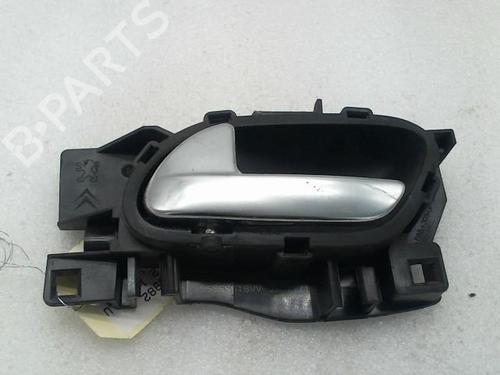Used Rear left interior door handle PEUGEOT 208 I (CA_, CC_) 1.6 BlueHDi 100 (100 hp) 20944846
