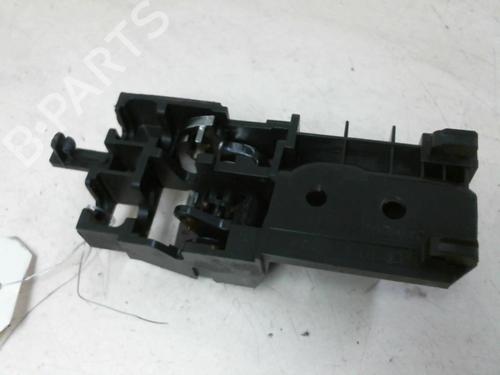 Used Front left interior door handle Front left interior door handle 20959669 20959669
