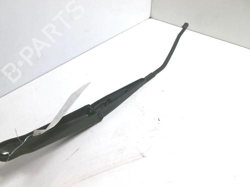 Used Front windshield wiper arm FIAT PUNTO (188_) 1.2 60 (188.030, .050, .130, .150, .230, .250) (60 hp) 20953794
