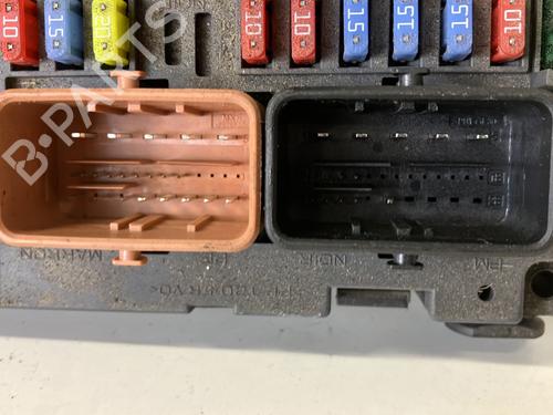 Used Fuse box Fuse box PEUGEOT 5008 (0U_, 0E_) 1.6 HDi (114 hp) 24144896 24144896