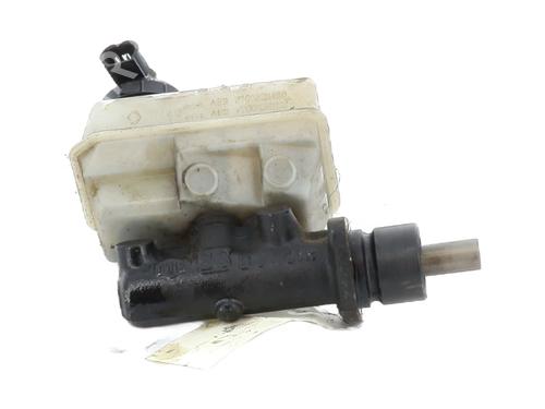 Used Brake master cylinder Brake master cylinder RENAULT LAGUNA I (B56_, 556_) 1.8 (B56Z) (94 hp) 29500886 29500886