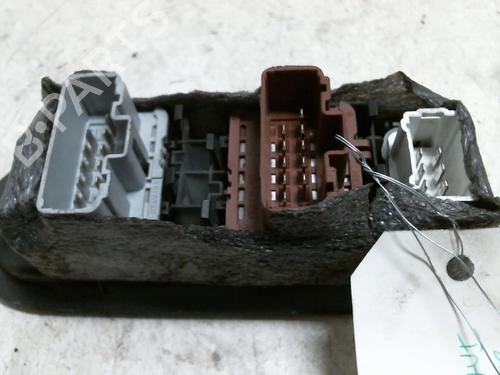 Left front window switch RENAULT SCÉNIC II (JM0/1_) 1.9 dCi (JM0G, JM12, JM1G, JM2C) | BP20939148I27 