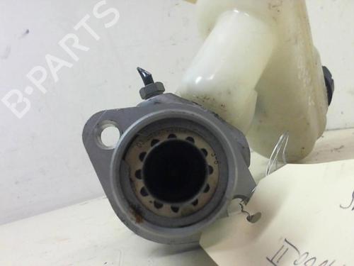 Brake master cylinder RENAULT TWINGO II (CN0_) 1.2 (CN0D) | BP20967627M77