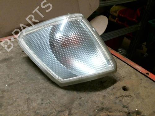 Used Right front indicator FORD FIESTA III (GFJ) 1.1 (50 hp) 22031554