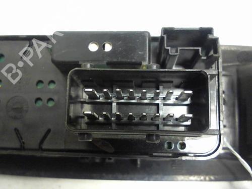 Interrupteur de vitre avant gauche CITROËN DS3 (SA_) 1.4 VTi 95 (95 hp) 20941815