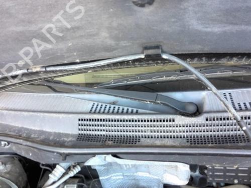 Used Front windshield wiper arm DODGE CALIBER 2.0 CRD (140 hp) 22023135