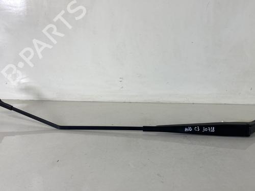 Used Front windshield wiper arm CITROËN C3 III (SX) 1.2 VTi 82 (82 hp) 25923126