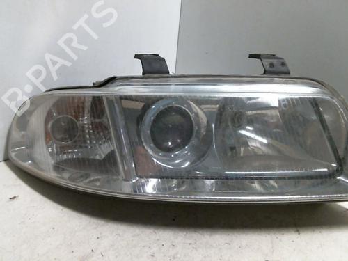 Used Right headlight Right headlight AUDI A4 B5 (8D2) 1.6 (100 hp) 20939514 20939514