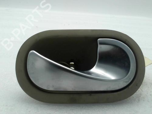 Used Front right interior door handle Front right interior door handle RENAULT GRAND SCÉNIC II (JM0/1_) 2.0 dCi (JM1K) (150 hp) 20965578 20965578