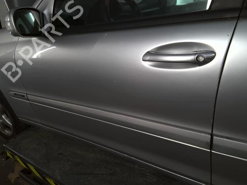 Used Left front door Left front door 39522385 39522385