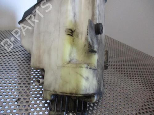 Used Windscreen washer tank Windscreen washer tank BMW 3 (E46) 330 d (204 hp) 20953848 20953848