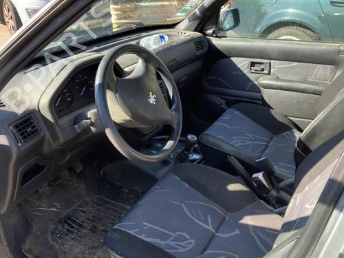 Højre bagtil invendig håndtag PEUGEOT 106 II (1A_, 1C_) 1.5 D | BP20944131I16 