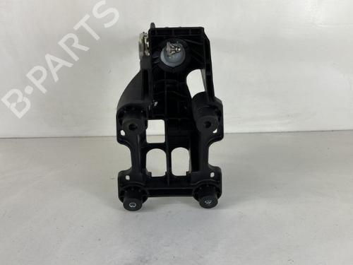 Used Gear lever Gear lever PEUGEOT 208 II (UB_, UP_, UW_, UJ_) 1.5 BlueHDI 100 (102 hp) 20950558 20950558