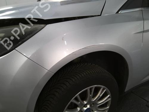 Used Left front fenders Left front fenders 37656419 37656419